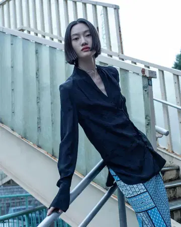 Mame Kurogouchi 나전 Floral Jacquard 셔츠