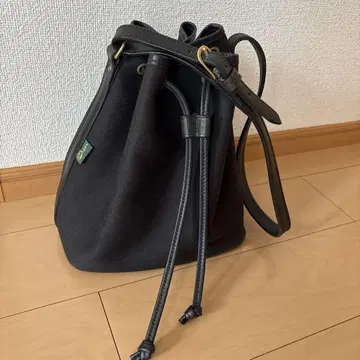 브레디 Bredy 블랙 복조리 백 대