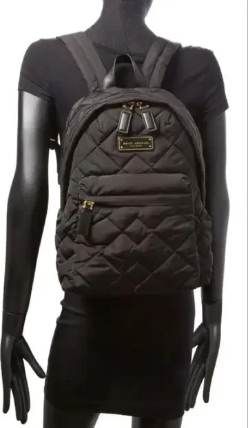 MARC JACOBS (마크제이콥스)