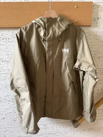 Helly Hansen 카키 자켓
