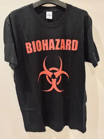 [미사용 새상품] BIOHAZARD 프린트 블랙 T셔츠