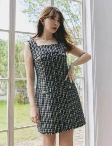 Her lip to May Tweed Mini Dress