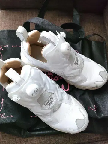 Reebok Insta Pump Fury 화이트