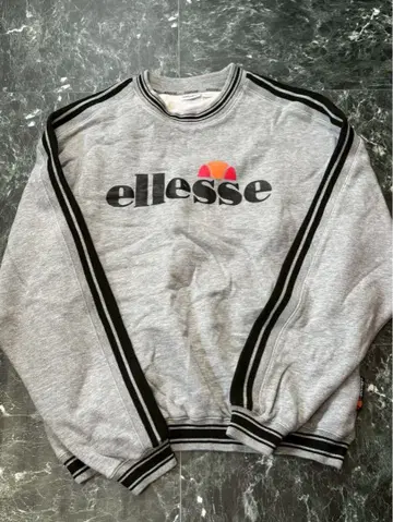 ellesse 그레이 맨투맨 L 사이즈