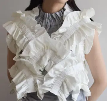[ HOUGA ] kiki frill vest #white