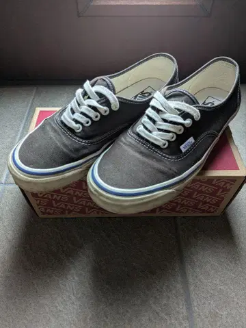 오센틱 vans 44 dx 애너하임 27cm
