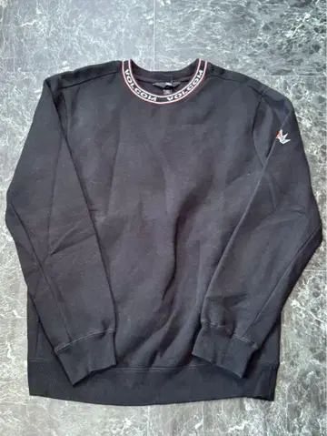 Volcom 블랙 맨투맨 M