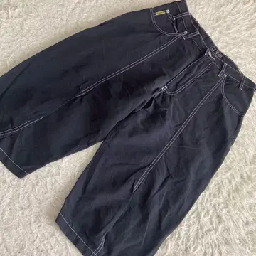 ARMANI 하프 팬츠 블랙 USA 30 캐주얼 깔끔 돌려입기