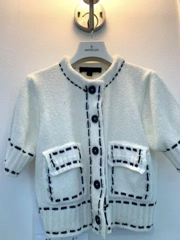 S 사이즈 ZARA 스티치 숏 슬리브 니트 자켓