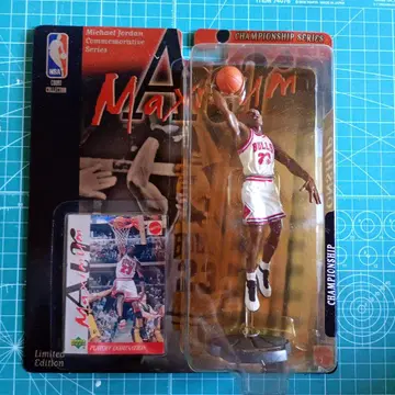 Michael Jordan Bulls 피규어 한정판