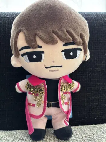 와타나베 쇼타 스노치루 인형 의상