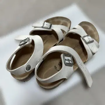 BIRKENSTOCK 화이트 샌들 36