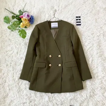 컨디션 최상 보더스 앳 발코니 더블 버튼 프릴 슬리브 자켓