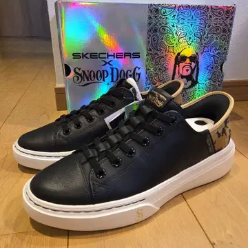 미사용 [ 28cm ] SKECHERS 스눕 도기 콜라보 스니커즈