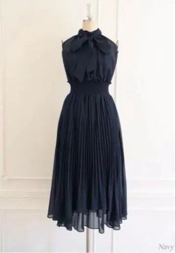 Pleated Chiffon Ribbon Midi Dress