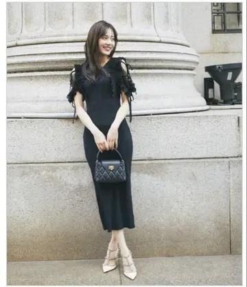 리본 포함 쉬폰 플리츠 프릴 절개 리브 니트 원피스