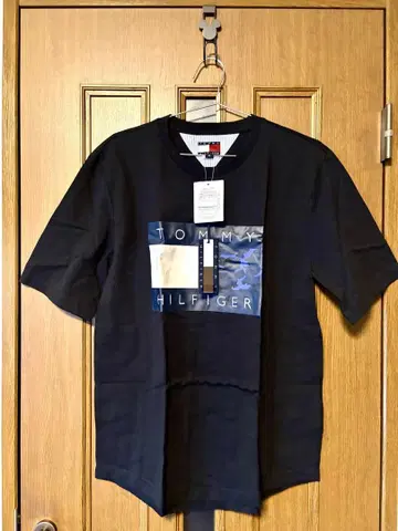 택 포함 새상품 TOMMY HILFIGER 블랙 T셔츠 XL
