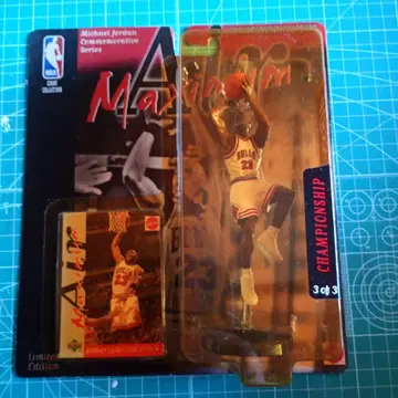 Michael Jordan 3 of 3 피규어
