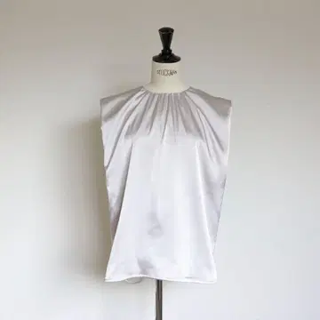 새상품 Gypsohila Sheer Tail Ribbon Blouse