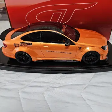 GT스피릿 1/18 벤츠 LB 웍스 C63 오렌지