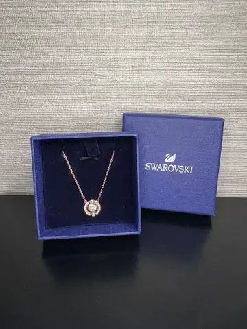 Swarovski 로즈 골드 목걸이
