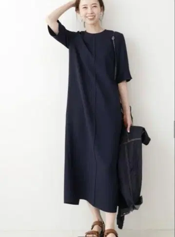 IENA & NAVY 디자인 조젯 원피스