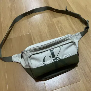 Calvin Klein Jeans 바디백 웨스트 파우치