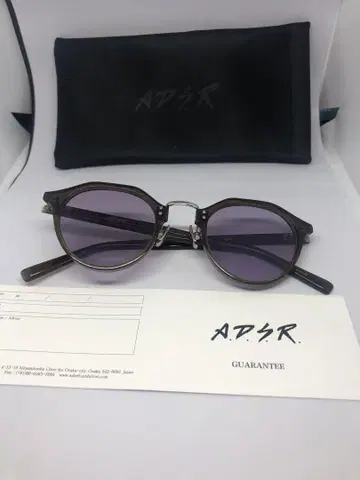 a.d.s.r. 새치모 브라운 렌즈