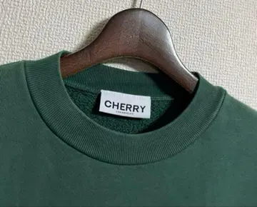 CHERRY LOS ANGELES 로고 자수 크루넥 맨투맨