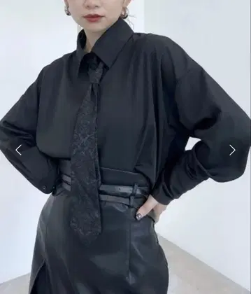 HARE 넥타이 숏 셔츠 블랙