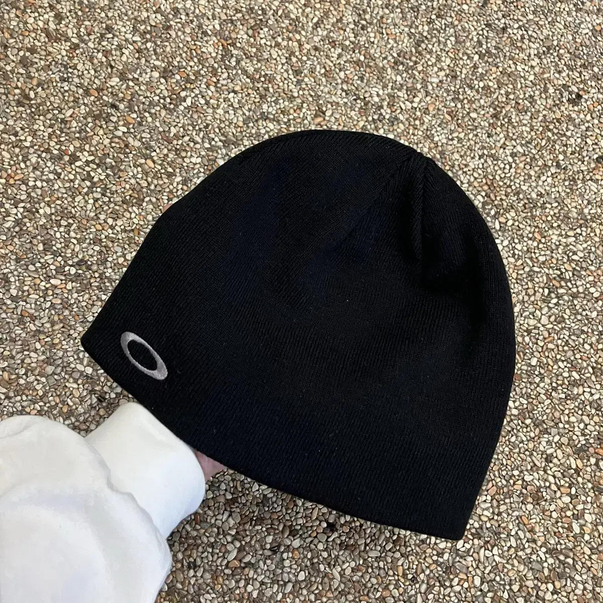 【SIO】BUTTON POINT BEANIE sio Button Point Beanie on Bunjang Global Site.