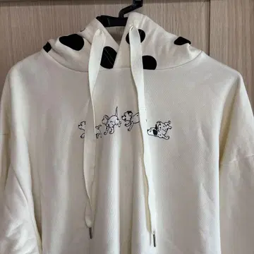 [미사용 새상품] 101마리 강아지 후드티 [Disney Resort]