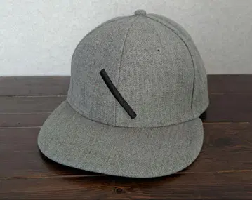 세러데이 뉴욕시티 그레이 캡 L/XL