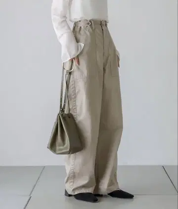 베이커 팬츠