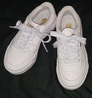 PUMA 푸마 캐리 코트 가죽 스니커즈 22cm 통굽 화이트