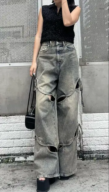 EMODA 컷 아웃 루즈 청바지