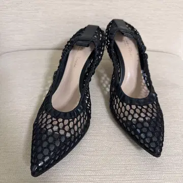 잔비토 로시 블랙 메쉬 펌프스