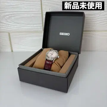 SEIKO 4J27-0010 촉독식 손목시계