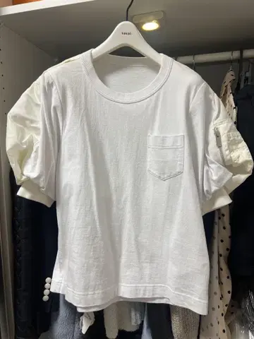 sacai 화이트 티셔츠 사이드 지퍼