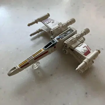 TOMICA 토미카 스타워즈 X윙 피규어