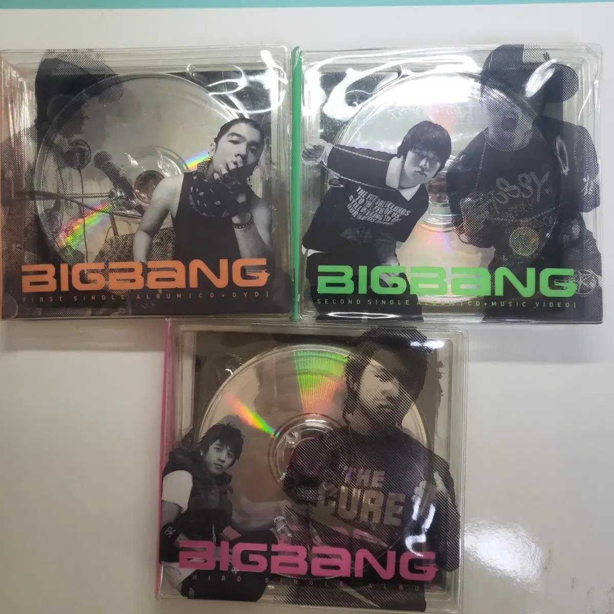 【レア】廃盤 BIGBANG VOL.1&SECOND SINGLE ALBUM レア】廃盤 BIGBANG VOL.1&SECOND SINGLE ALBUM - メルカリ