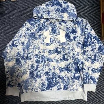 Under Armour 타이다이 패턴 후드티