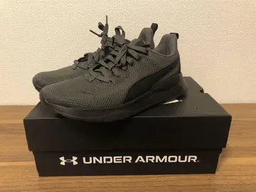 PUMA 새상품급 스니커즈