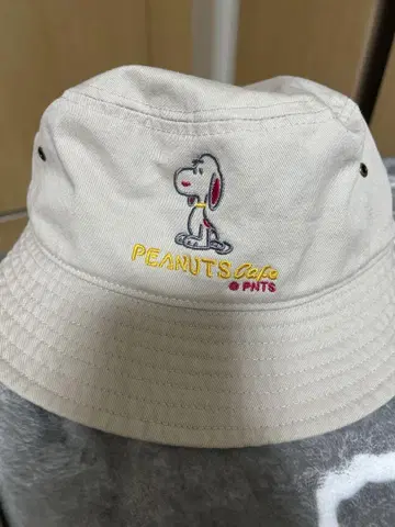 피넛 카페 한정 햇 (화이트)