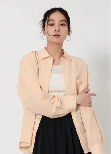 BEAUTY&YOUTH 시어 백 턱 셔츠