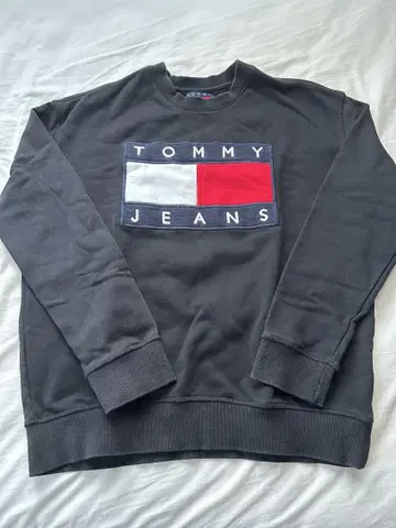 TOMMY JEANS 블랙 크루넥 트레이너 L