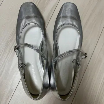 실버 플랫슈즈 M