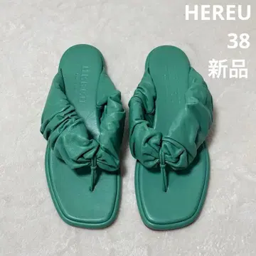 [새상품] HEREU 헤류 민트 그린 샌들 38 플랫 쪼리