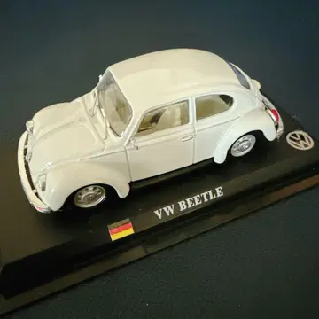 [새상품] VW BEETLE 화이트 모델 투명 케이스 포함 폭스바겐