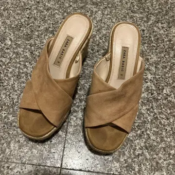 ZARA BASIC 샌들 36